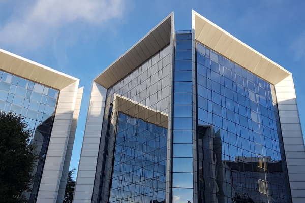 國內(nèi)的“智能建筑”與歐洲的有何異同？(圖1)裕乾電子